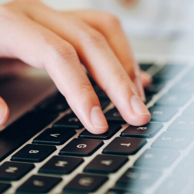 “Attivisti anti hate speech” e un software per interrompere l’odio online